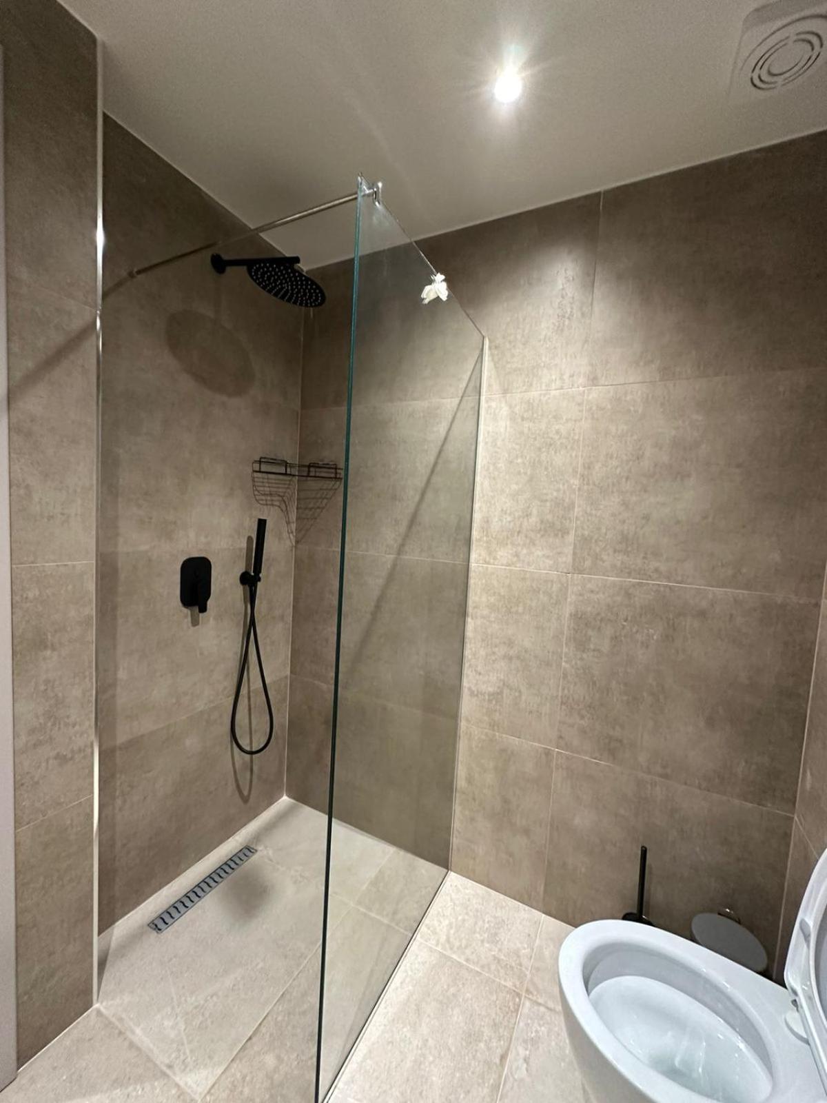 Oni Rooms Saranda מראה חיצוני תמונה