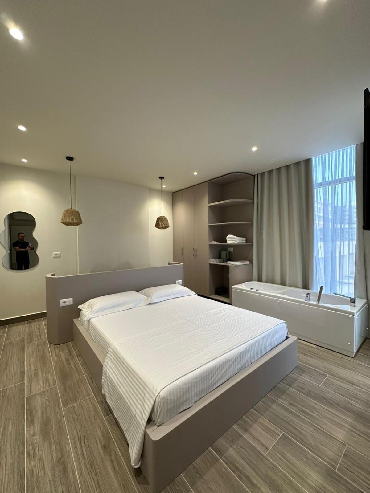 Oni Rooms Saranda מראה חיצוני תמונה