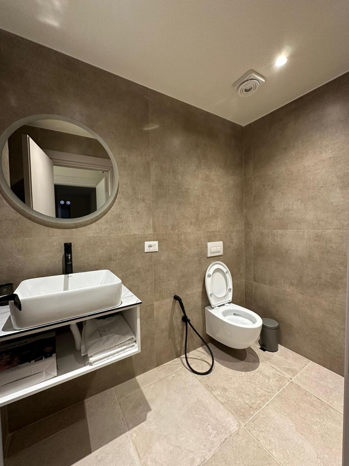 Oni Rooms Saranda מראה חיצוני תמונה